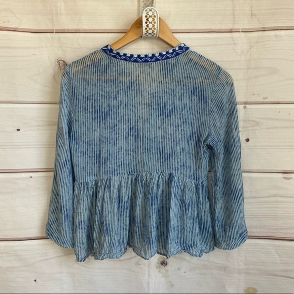 Lucky Brand Cropped Enroidered Top - Picture 4 of 4